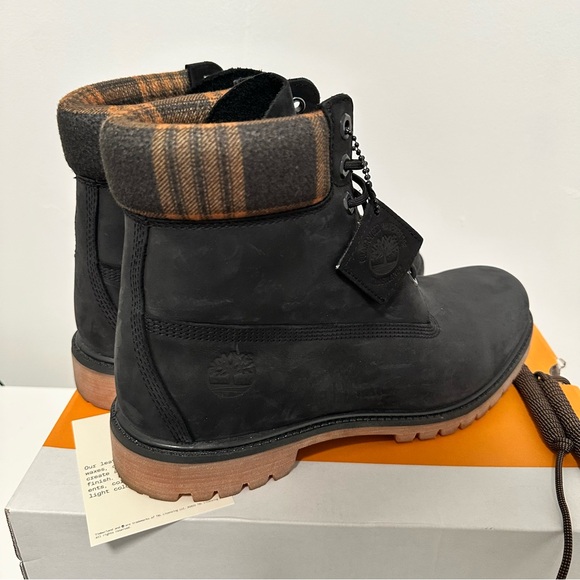 Timberland Boots Men's 11 Warm Lined 6" WATERPROOF Black Nubuck Plaid Tan Boots - Picture 8 of 13